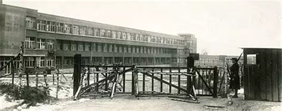 2- Le Centre de Séjour Surveillé d'Aincourt